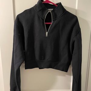 Aritzia TNA Cropped 1/4 Zip Sweatshirt